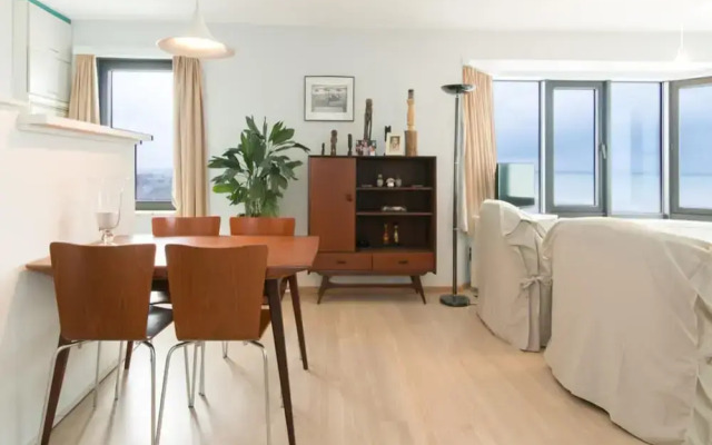 Apartment With sea View Near Raversijde