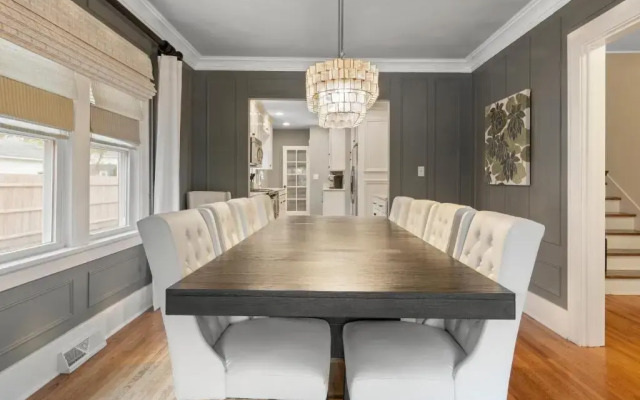 Gorgeous Downtown Bungalow, Walk Everywhere!!!
