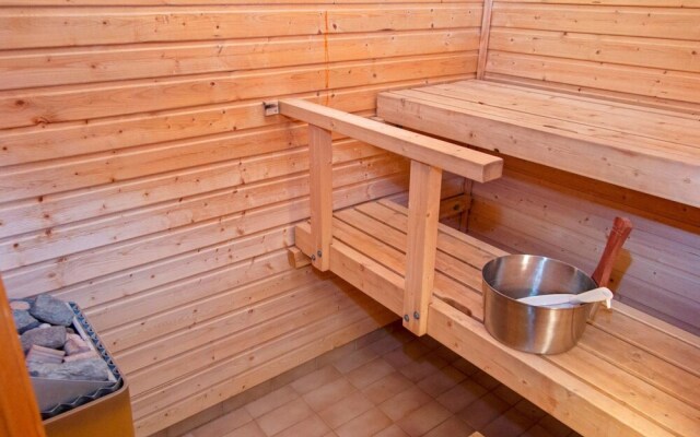 Tahkontilhi b 6 Kuopio