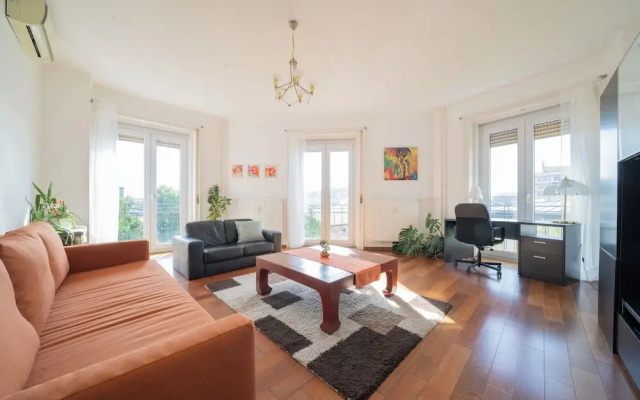 Aurelia Suite – Spacious W/ Ac & Danube View
