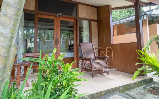RedDoorz Plus @ Raya Senggigi Lombok