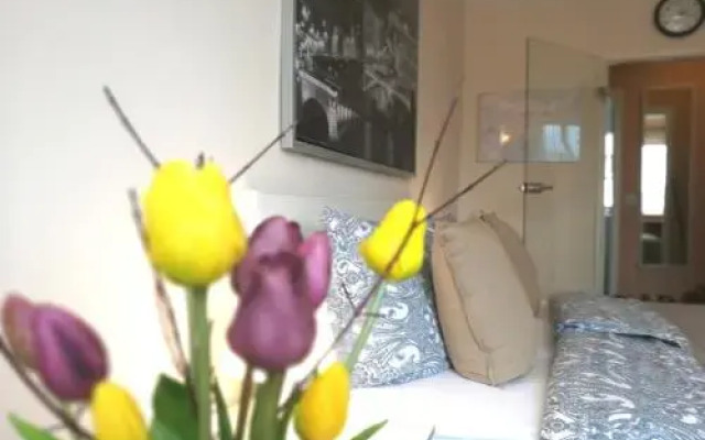 SCHöNE 2-ZIMMER-PARTERRE WOHNUNG WF