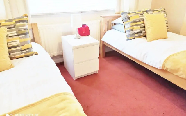 Comfort Lodge - M6 J10 Contractors