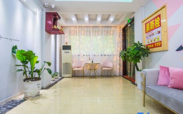 Yuexia Hetang Hotel (North Renmin Road Store, Zhoushan)