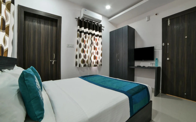 OYO 16432 Srirama Hotels, Khazaguda