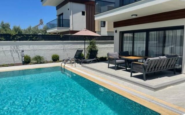 "room in Villa - Cheerfull Brand New 4 Bedrooms Villa With Pool"