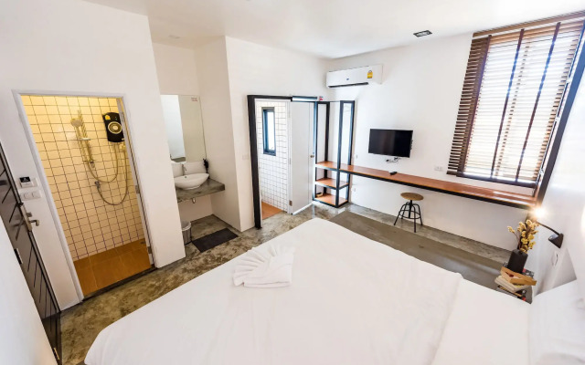 Book a Bed Poshtel - Hostel