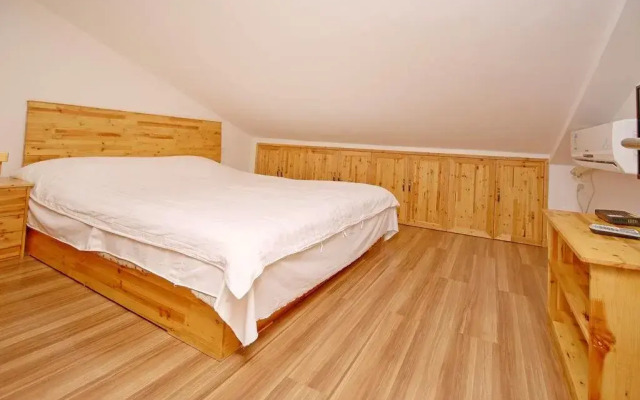 Wood B&B Putuoshan