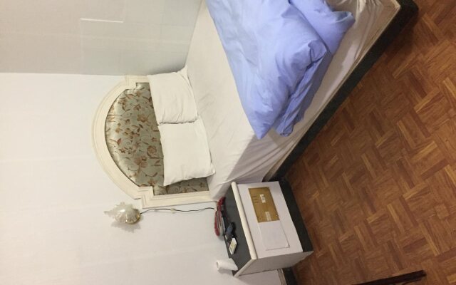 CHEN-FEI Business Hotel