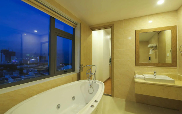 Lavencos Hotel Da Nang