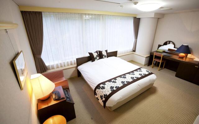Northern Arc Resort Hotel