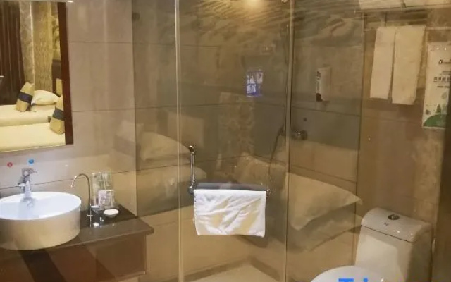 Chuangejia  Hotel (Yongkang Exhibition Center Wanda Plaza) – Bathroom – Jinhua