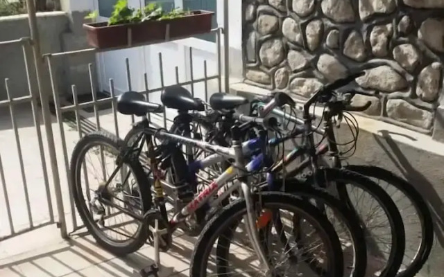 Anda Residence