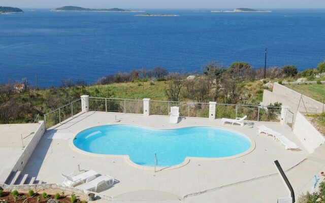 Apartments Marnic