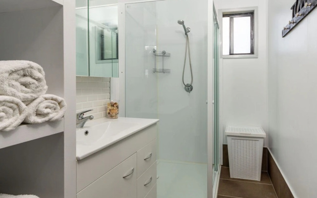 Escape to Bribie, Enjoy This dog Friendly Family Getaway!