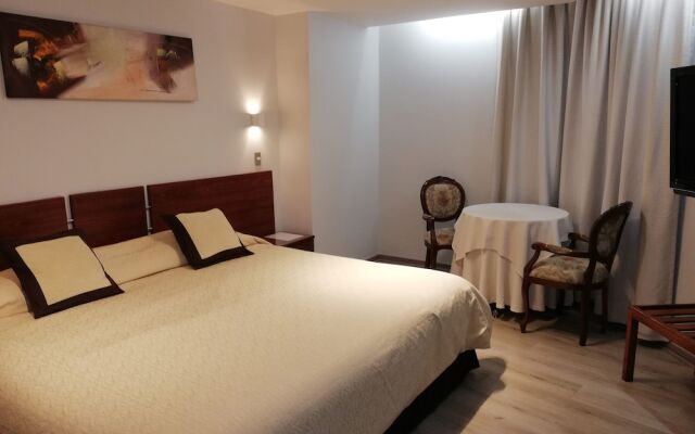 Hotel Montecarlo
