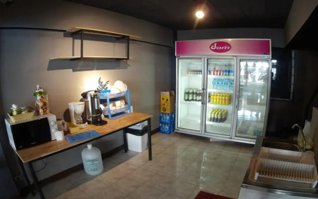 Monkey Toe Guesthouse - Hostel