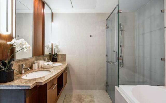 Stand Point (Tower B)