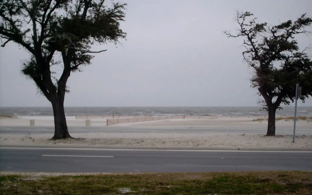 Holiday Inn Express Biloxi - Beach Blvd by IHG