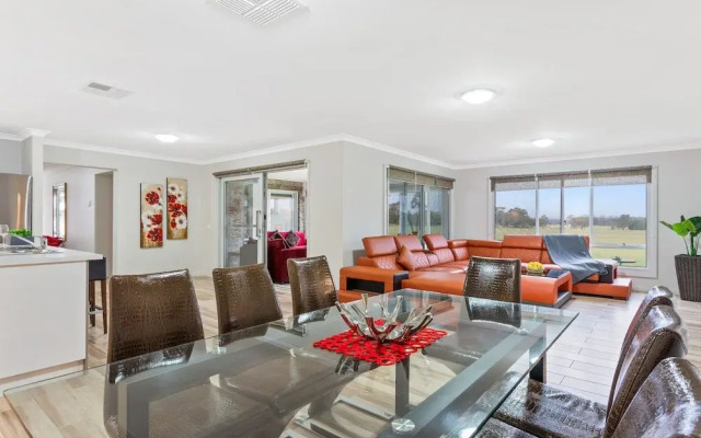 Bulla Hill Villas- Melbourne Airport