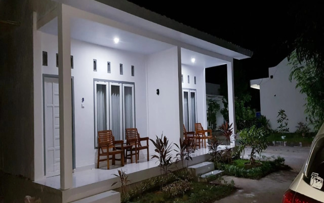 RedDoorz near Pantai Timba Batu Lombok