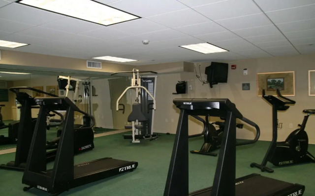 Hampton Inn & Suites Rockville Centre