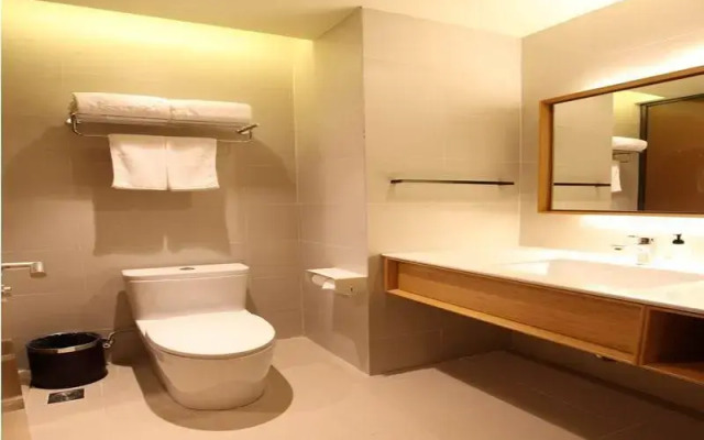 JI Hotel Shanghai Lujiazui Pudong Avenue