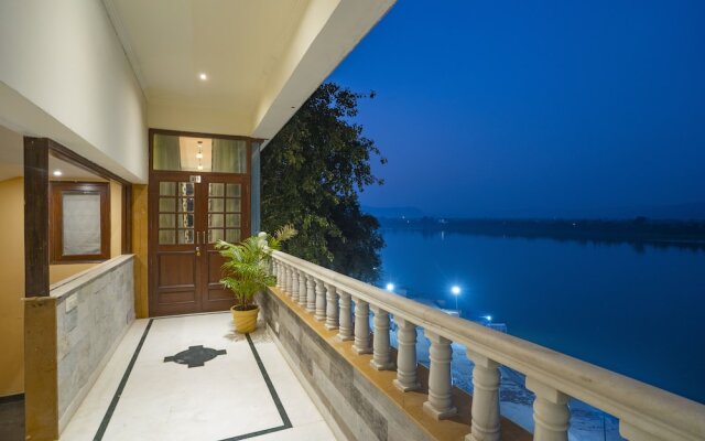 Narmade River View Resort