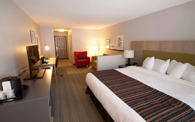 Country Inn & Suites by Radisson, Decorah, IA