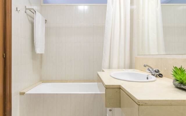 Euskalduna By Forever Rentals 2 Bedroom Apartment With Wifi Gran Via