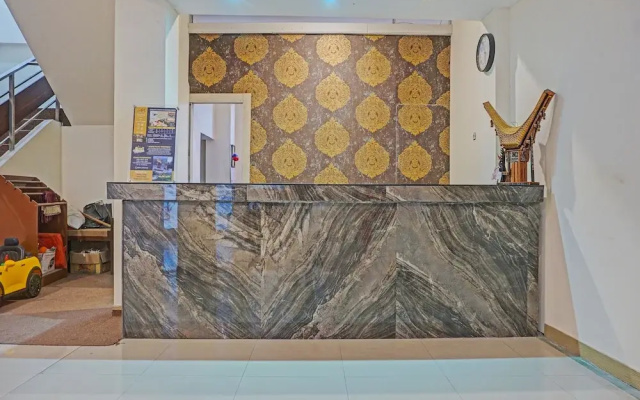 Collection O 91414 Hotel Marina Beach