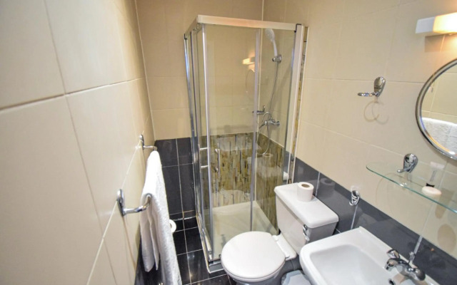 Pembridge Palace Hotel
