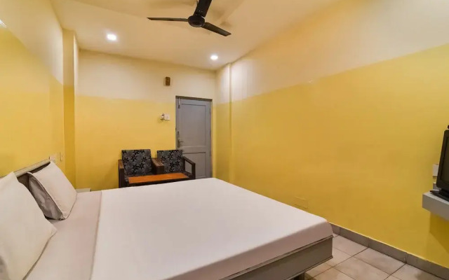 SPOT ON 41643 Karthik International