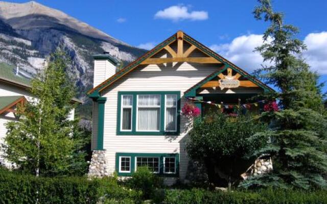 Avens ReNaissance B&B