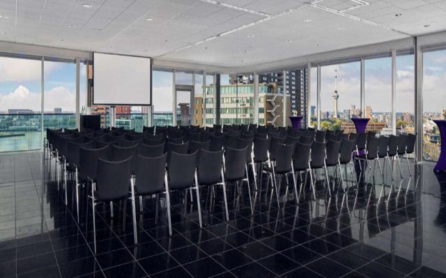 DoubleTree by Hilton Rotterdam Centre Hotel