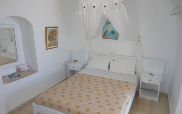 Nomikos Villas