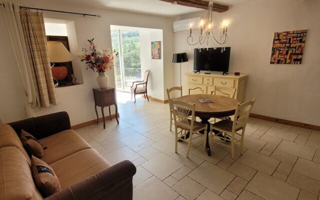 Apparthôtel de 45 m2 baigné de lumière