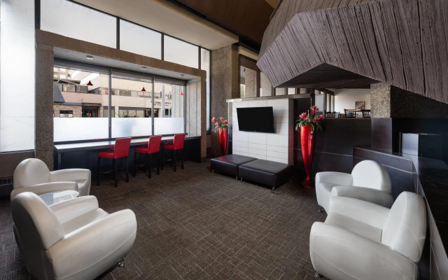 Ramada Plaza by Wyndham Regina Downtown