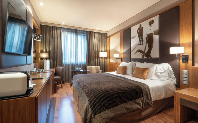 Hotel Val De Neu