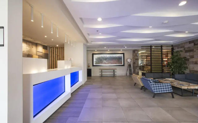 Holiday Inn Express and Suites Celaya