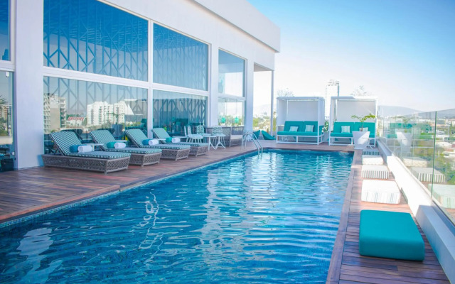 Square Small Luxury Hotel - Providencia