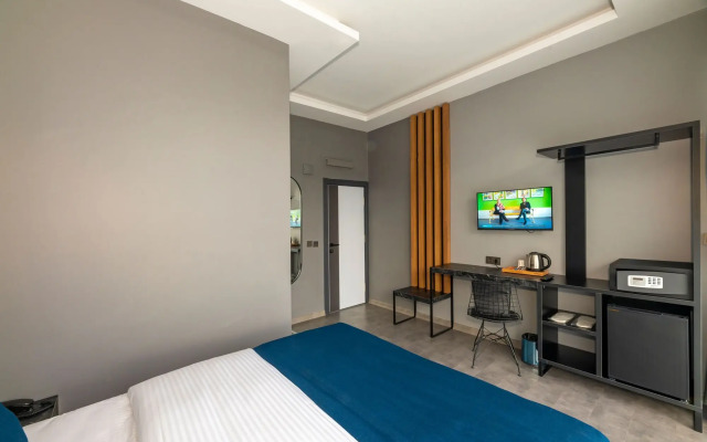Melanj Airport Hotel