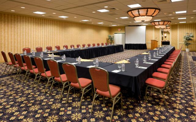 Holiday Inn South Plainfield-Piscataway by IHG