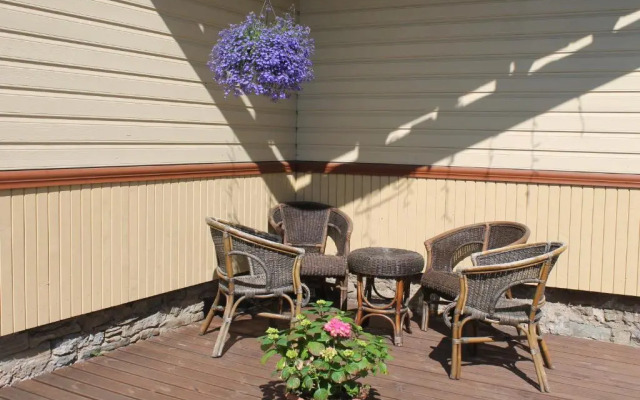 Aikarali Home Accommodation