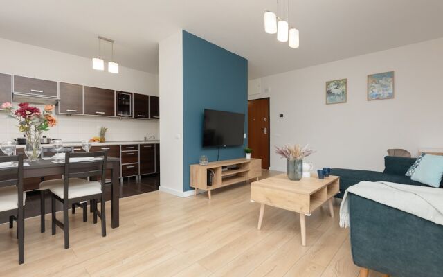 Chłodna Apartment European Square Warsaw