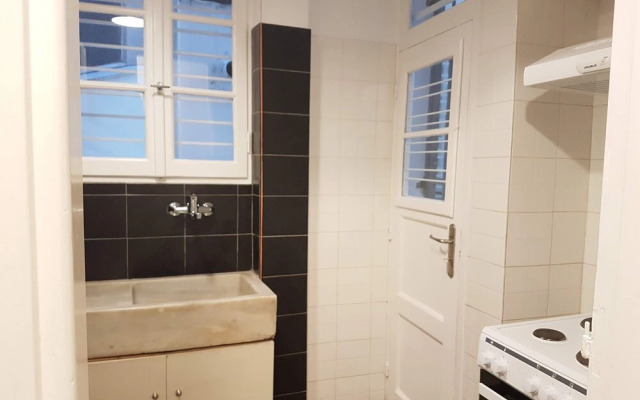Erra - Brown - Athens Center,75m²,3 BD,1 BATH