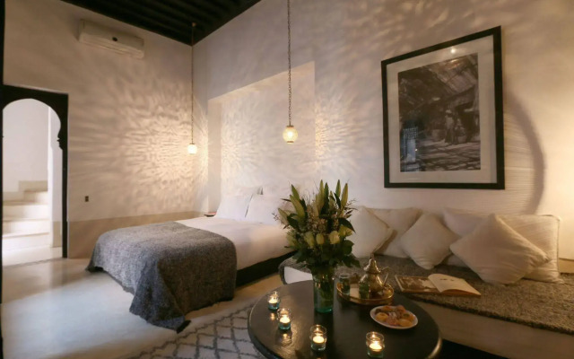 Riad Azzouna 13