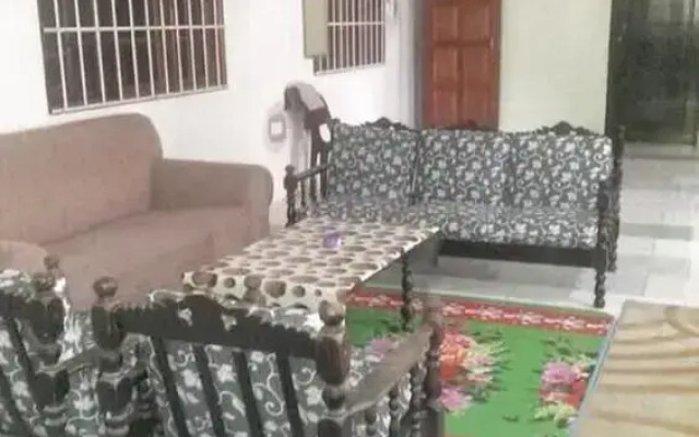 Merkang Guesthouse Pasir Puteh by OYO
