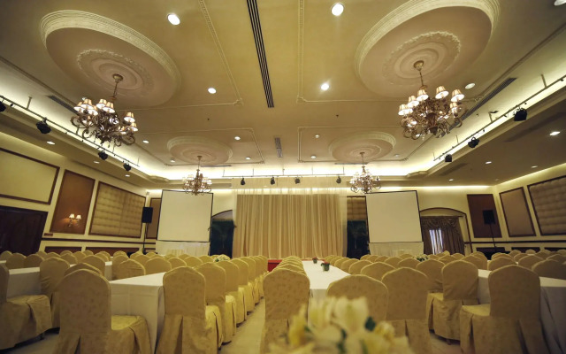 Villa Caceres Hotel