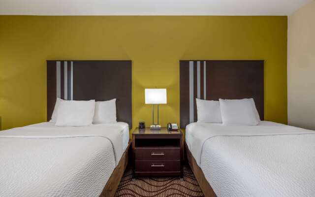 La Quinta Inn & Suites by Wyndham Artesia